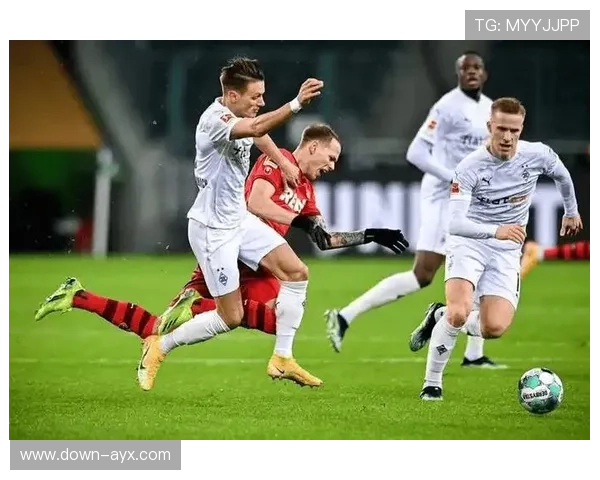 门兴大胜逃离降级区，奥格斯堡三连败拉响保级警报