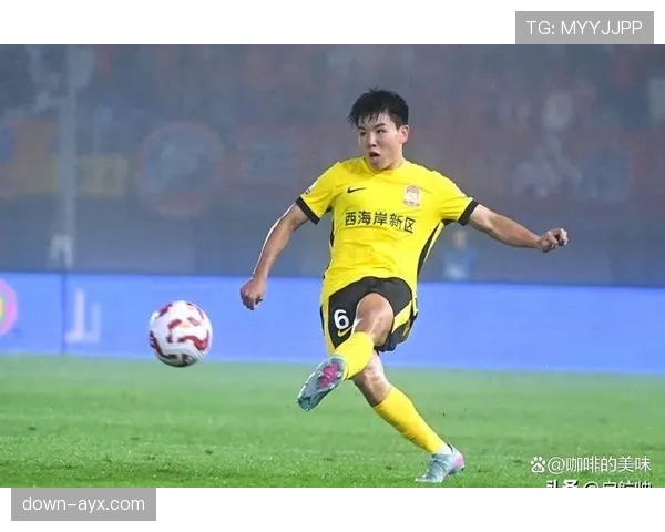 徐彬留洋英超狼队：脚踝伤病三个月，专业治疗助康复