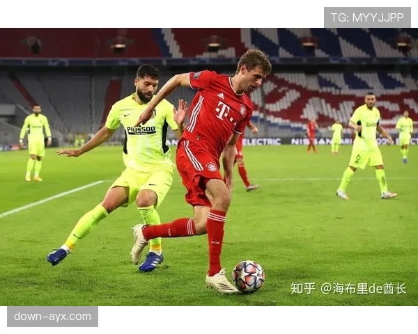 马德里市政广场设立球迷区，直播欧冠比赛并配备大型屏幕。